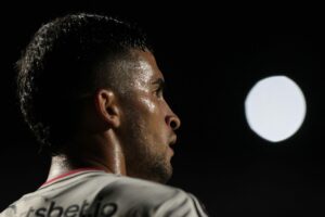 Fotos: Rubens Chiri/São Paulo - Nestor vem sendo muito criticado e logo pode ter um concorrente, caso dê certo as negociações.