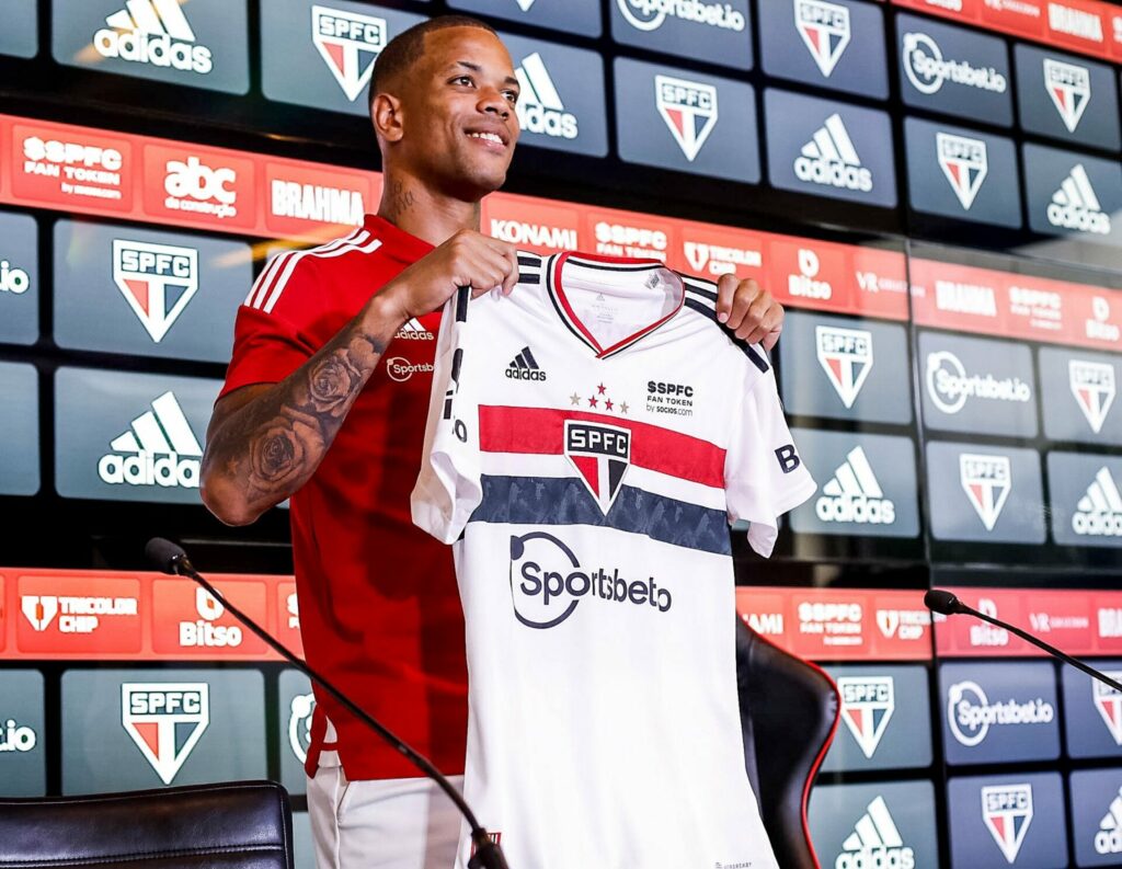 Caio Paulista foi contratado pelo São Paulo. (Foto: Twitter do São Paulo)