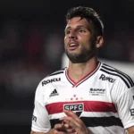 Calleri volta a ficar à disposição do São Paulo. (Foto: Twitter do São Paulo)