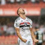 São Paulo encara Santos para acabar com série ruim na temporada. (Foto: Twitter do São Paulo)