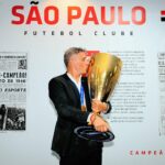 Crespo foi campeão Paulista com o Tricolor em 2021.(Foto: Twitter do São Paulo)