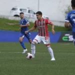 Gabi Neves tem contrato com São Paulo até 2025. (Foto: Twitter do São Paulo)