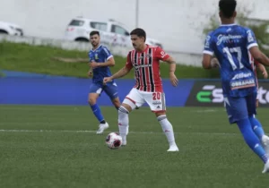 Gabi Neves tem contrato com São Paulo até 2025. (Foto: Twitter do São Paulo)