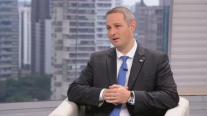 Guilherme Derrite, secretário de Segurança Pública de São Paulo, fala sobre volta das duas torcidas no Estado. (Foto: Reprodução/TV Globo)