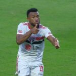 Luan segue nas tratativas de renovação do São Paulo. (Foto: Twitter do São Paulo)