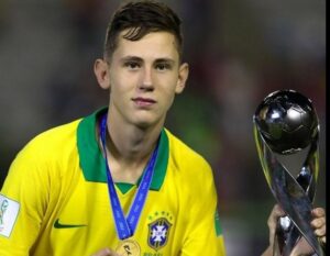 São Paulo recebe Patryck Lanza de volta da Seleção Brasileira. (Foto: Twitter da CBF)