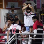 Pedrinho homenageia pai após golaço no São Paulo. (Foto: Twitter do São Paulo)