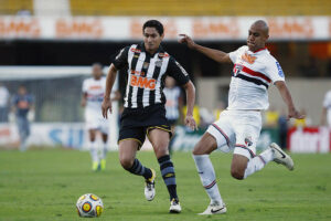 São Paulo abre espaço e pode ceder Morumbi para Santos voltar a jogar como mandante no estádio. (Foto: Twitter do Santos)