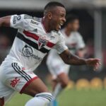 Welington vira mais um desfalque no São Paulo. (Foto: Twitter do São Paulo)