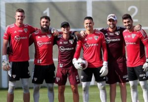 Foto: Reprodução - São Paulo tem 3 opções disponíveis que brigam diretamente pela vaga entre os titulares.