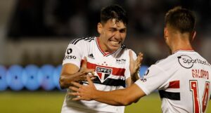 Foto: Rubens Chiri/São Paulo - Ferraresi voltou a fazer uma promessa caso o Tricolor seja campeão.