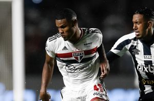 Nathan não está sendo aproveitado e pode sair. (Foto: Rubens Chiri/São Paulo)