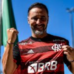 Foto: Marcelo Cortes/Flamengo - Vítor Pereira aprovou essa investida dos cariocas.