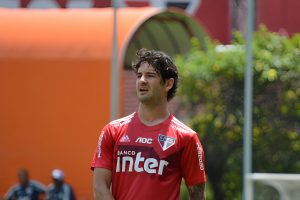 Fotos: Érico Leonan/São Paulo - Atacante vai se recuperando de uma cirurgia e virou assunto no São Paulo.