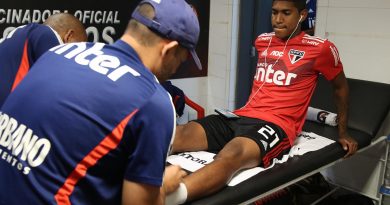 Fotos: Rubens Chiri/São Paulo - Centroavante estava vinculado ao Santos desde que deixou o Morumbi.