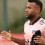 Fotos: Rubens Chiri/São Paulo - Luan vive uma indecisão sem fim do Morumbi.