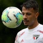 Fotos: Rubens Chiri/São Paulo - Zagueiro foi um dos que teve problemas com lesões no Tricolor.