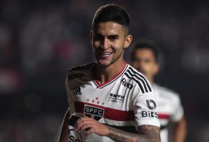 Fotos: Rubens Chiri/São Paulo - Meio-campista pode não permanecer por muito tempo no Tricolor.