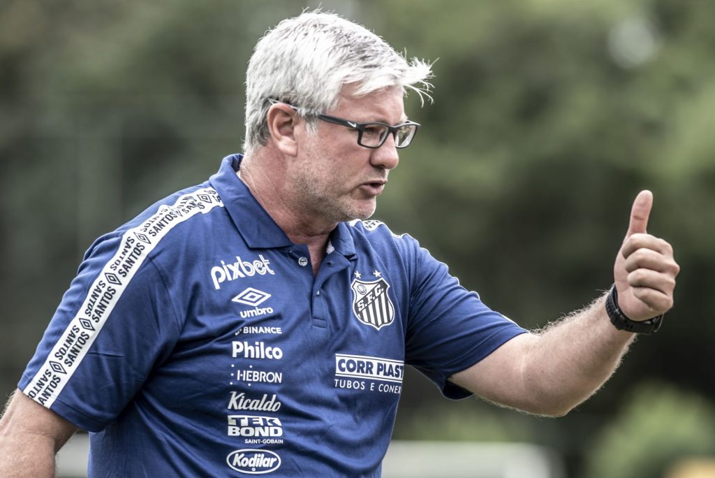 Foto: Ivan Storti/Santos FC - Odair pode pedir que a diretoria faça uma proposta, dificultando a vida do São Paulo.