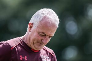 Foto: Marcello Zambrana/AGIF - Técnico foi multicampeão pelo Flamengo em 2022, mas está descartado no São Paulo.
