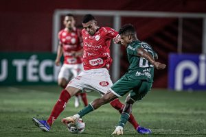 Foto: Heber Gomes/AGIF - Lateral é um dos nomes que interessam ao São Paulo, mas a concorrência é grande no momento.