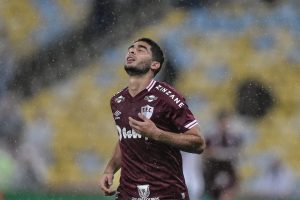 Foto: Thiago Ribeiro/AGIF - Meia-atacante pode acabar custando caro ao São Paulo.