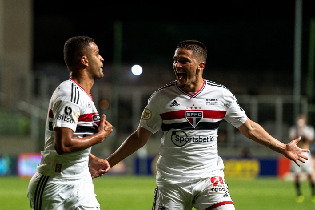 Foto: Alessandra Torres/AGIF - Caso chegue alguma proposta, o atleta seja liberado pelo São Paulo sem maiores esforços.