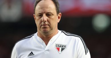 Foto: Marcello Zambrana/AGIF - Treinador voltou a ser muito criticado após um empate amargo do São Paulo.