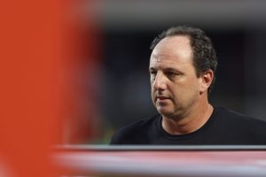 Foto: Marcello Zambrana/AGIF - Ceni está "por um fio" no São Paulo neste momento.