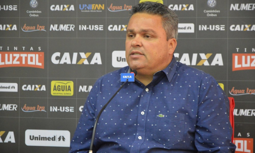 Presidente do Atlético Goianiense, Adson Batista chamou São Paulo de caloteiro. (Foto: Twitter do Atlético Goianiense)