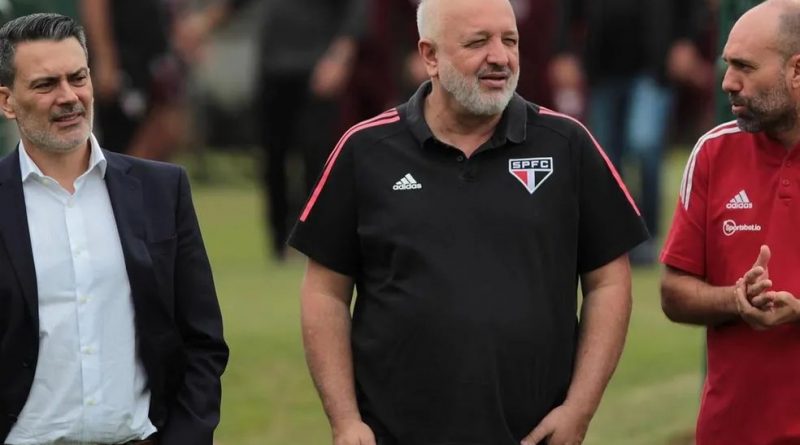 Carlos Belmonte é o diretor de futebol do São Paulo em 2023. (Foto: Twitter do São Paulo)