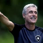 Luís Castro dispensou Erison, que deve voltar em breve no São Paulo. (Foto: Twitter do Botafogo)