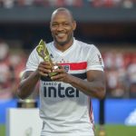 Fabão foi zagueiro histórico no tri brasileiro do São Paulo. (Foto: Twitter do São Paulo)