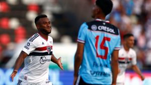 São Paulo vence com gol de Luan e garante primeira posição no grupo no Paulistão. (Foto: Reprodução/ge)