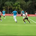 Pedrinho aparece em treino e torcida do São Paulo reage com críticas nas redes sociais. (Foto: Reprodução/CoxaTV)