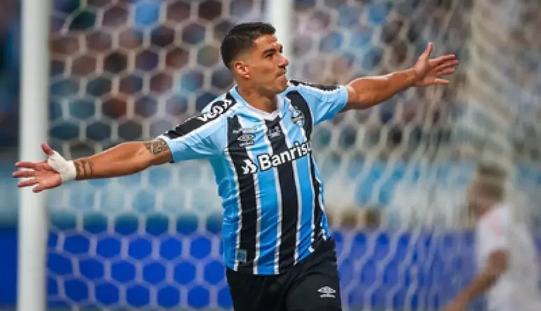 (Foto: Twitter do Grêmio) - Companheiro de Suárez estaria sendo observado pelo São Paulo.