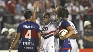 São Paulo foi campeão da Sula em 2012 contra o Tigre. (Foto: Twitter do São Paulo)