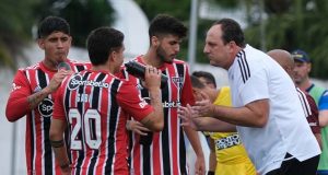 Foto: Rubens Chiri/São Paulo - Treinador agora tem mais um problema, que está sendo solucionado pelo departamento médico do São Paulo.