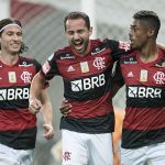Foto: Jorge Rodrigues/AGIF - Medalhão pode não permanecer no Rio de Janeiro, mas interessa ao São Paulo.
