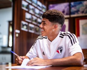 Foto: Reprodução/Twitter - Atacante agora deve ser acompanhado de perto por Rogério Ceni, visando chances em breve no São Paulo.