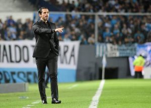 São Paulo se interessa em homem de confiança de Gago do Racing. (Foto: Twitter do Racing)