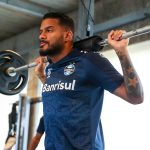 Foto: Lucas Uebel/Grêmio - Reinaldo, ex-São Paulo, foi um dos reforços que foram anunciados no Sul.