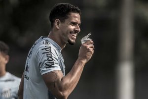 Foto: Ivan Storti/Santos FC - Veríssimo era um dos nomes que interessava ao São Paulo.