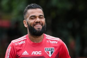 Foto: Marcello Zambrana/AGIF - Dívida do São Paulo com o lateral ainda segue.