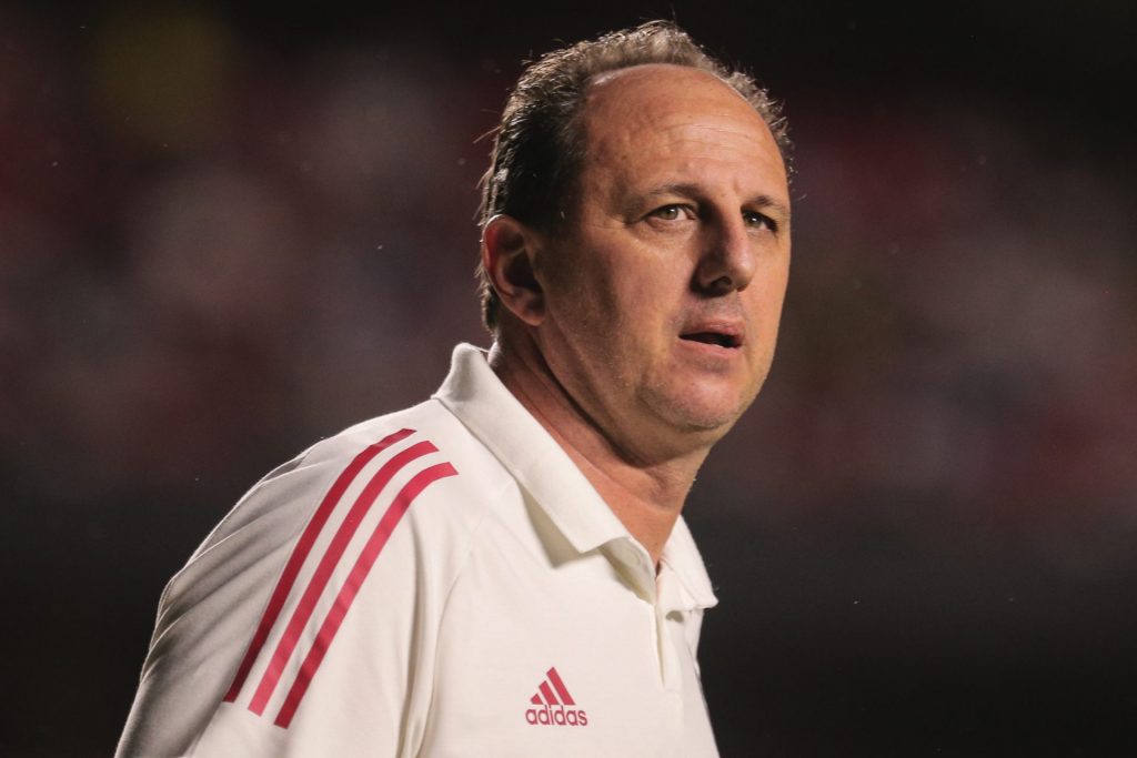 Rogério Ceni pode ser demitido caso uma situação ocorra no São Paulo. (Foto: Ettore Chiereguini/AGIF)