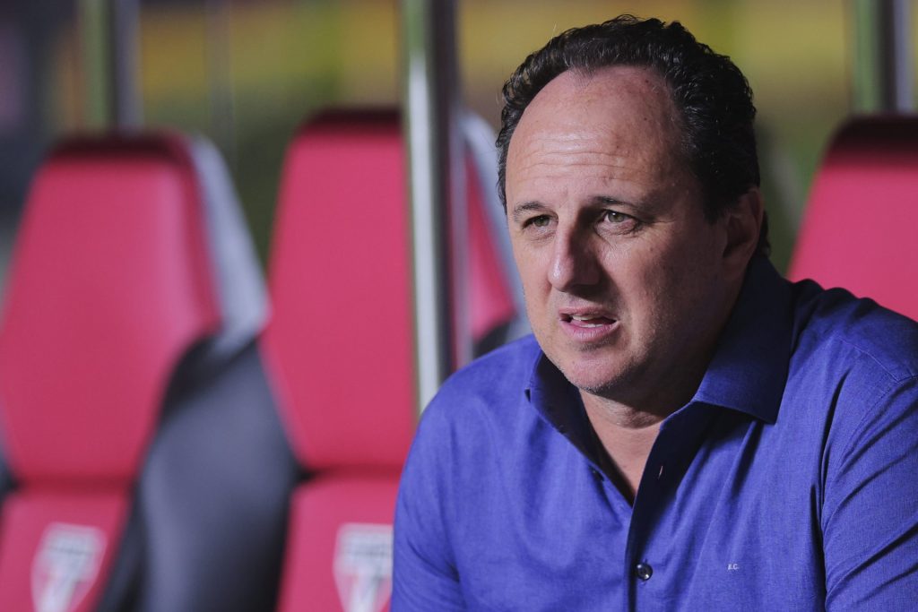 Foto: Ettore Chiereguini/AGIF - Técnico já sabe que não vai receber um dos reforços que havia aprovado no São Paulo.