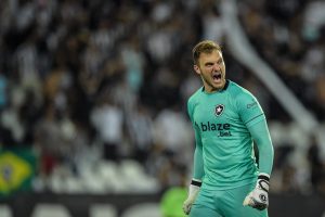 Foto: Thiago Ribeiro/AGIF - Goleiro ex-São Paulo é um dos melhores do Botafogo em 2023.