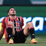 Foto: Ettore Chiereguini/AGIF - Centroavante ficou de fora no último confronto do São Paulo.