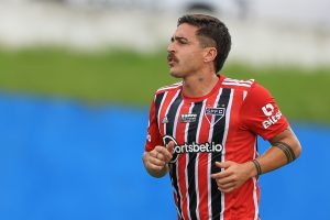 Foto: Marcello Zambrana/AGIF - Meio-campista do São Paulo foi importante para a negociação avançar e ser concluída com sucesso.