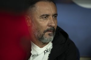 Foto: Jorge Rodrigues/AGIF - São Paulo abriu concorrência com o Flamengo, que demitiu VP, por um destaque de 2023.